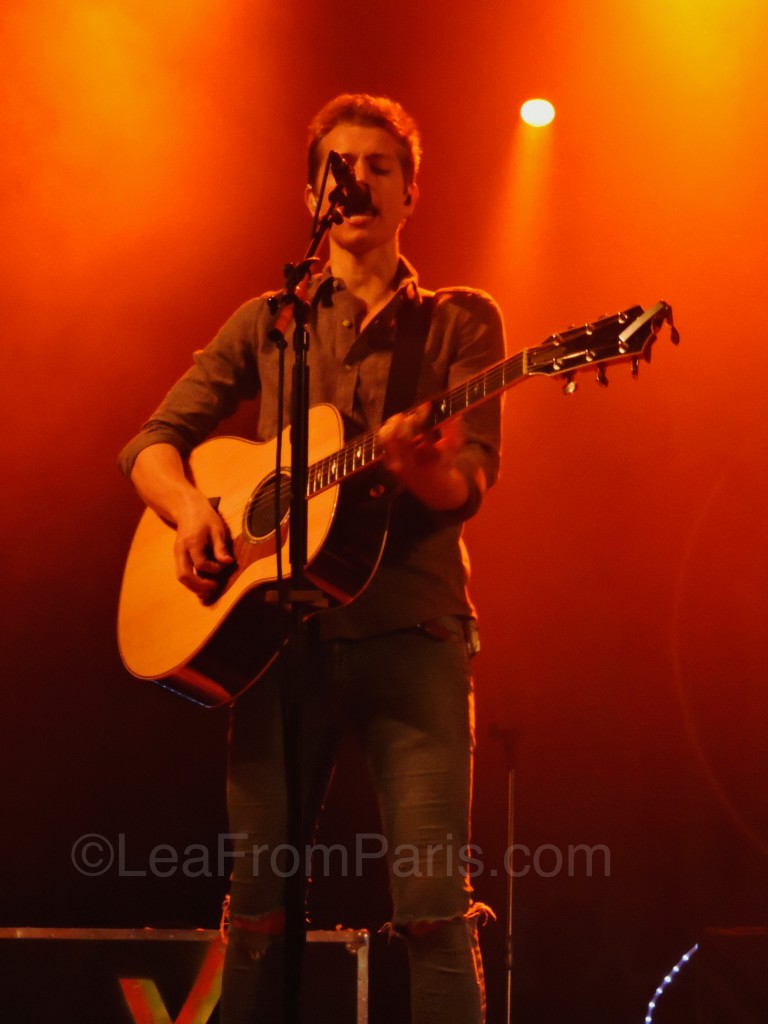 concert of The Vamps In Paris by leafromparis