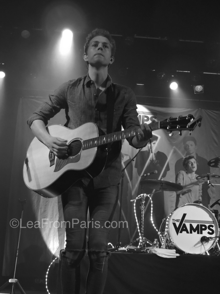 concert of the vamps by leafromparis in paris
